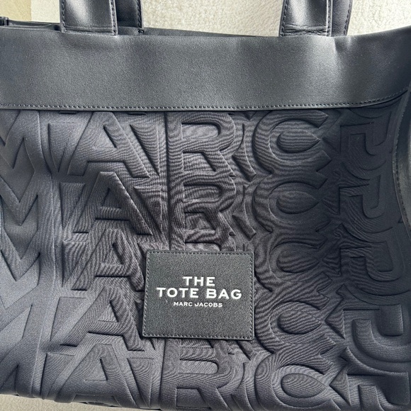 Marc Jacobs The Monogram Neoprene Large Black Tote Bag LIKE NEW - Picture 2 of 12